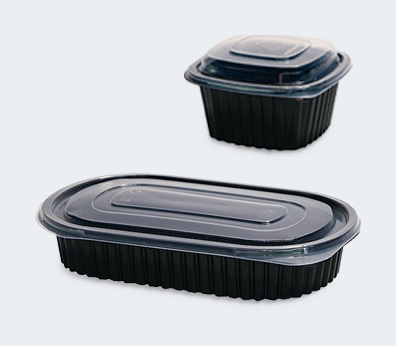 Černé plastové krabičky na pokrmy