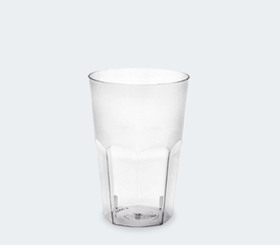 Bicchiere di plastica sfaccettato