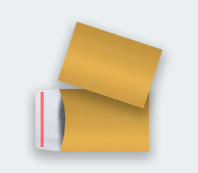 Envelope de papel com fole e fecho adesivo