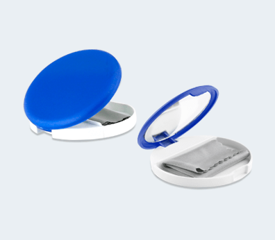 Kompakter Taschenspiegel mit Handyhalter
