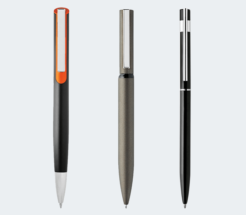 Pen med metalliske overflader